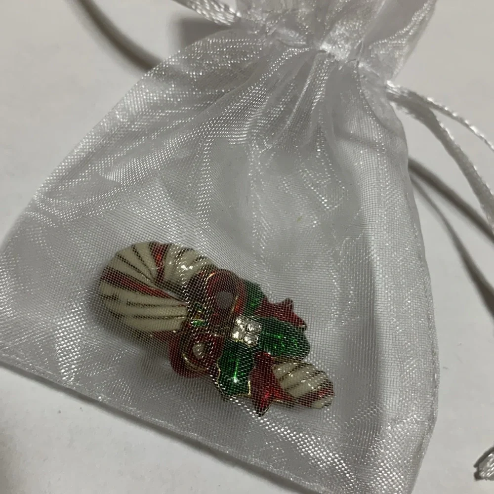 Christmas Vintage Enameled gold tone Candy Cane Pin Brooch - Picture 5 of 5